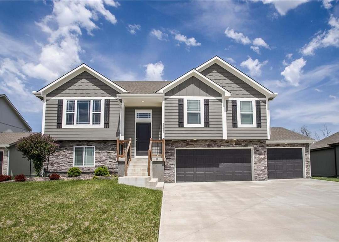 20607 Copper Creek Drive — photo 8