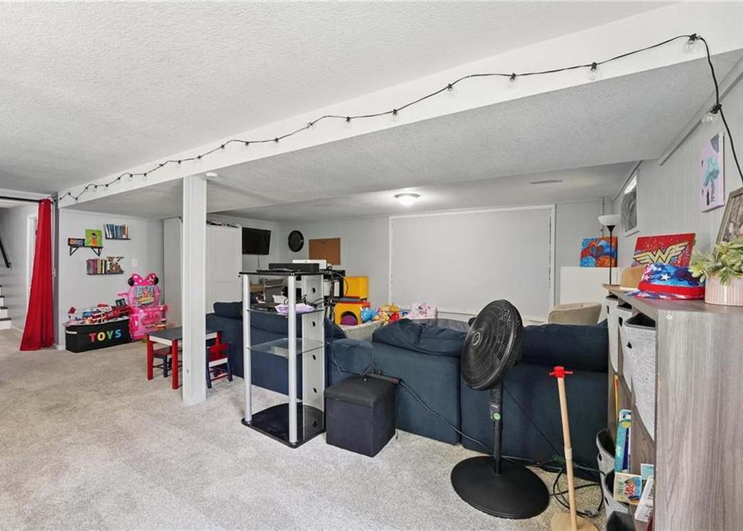 10621 E 32nd Street — photo 7