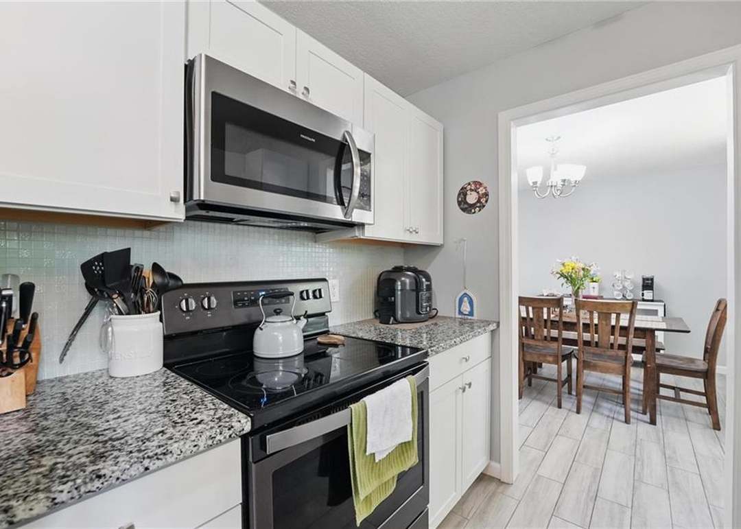 10621 E 32nd Street — photo 17