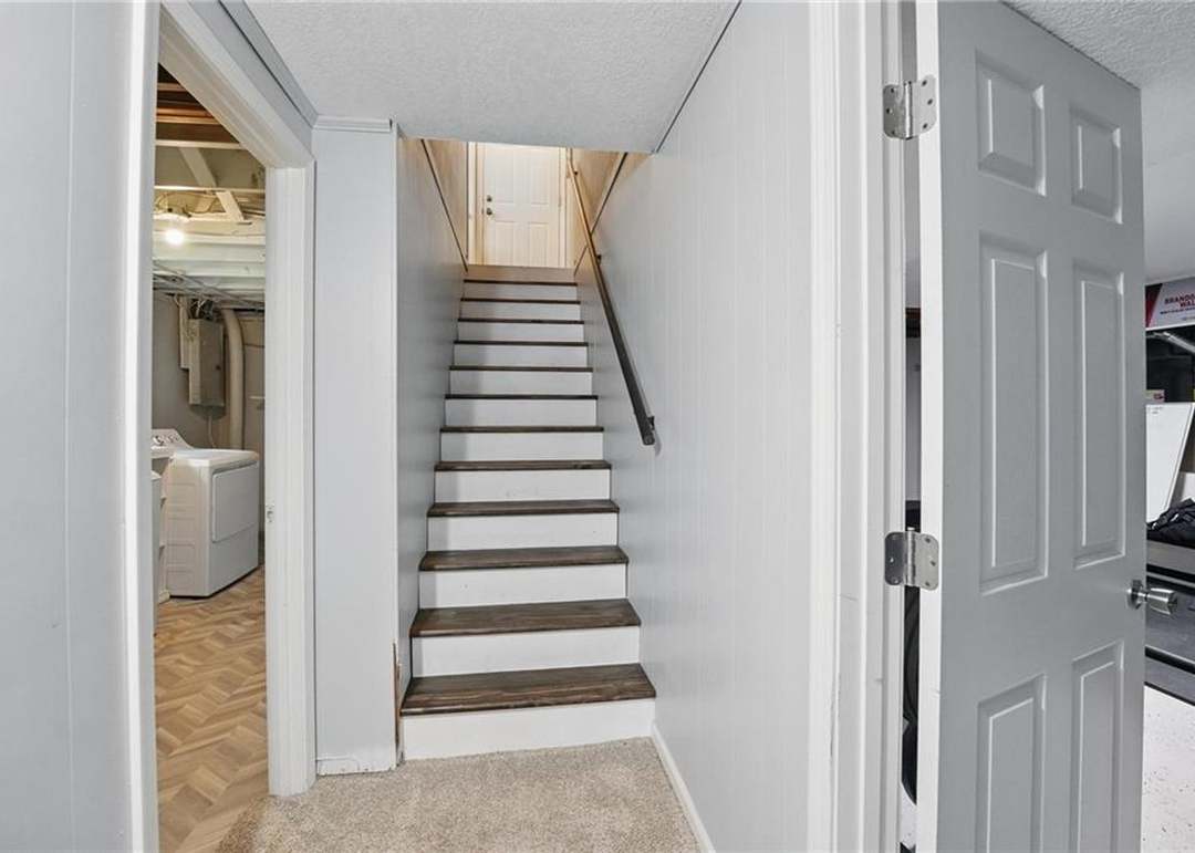 10621 E 32nd Street — photo 29