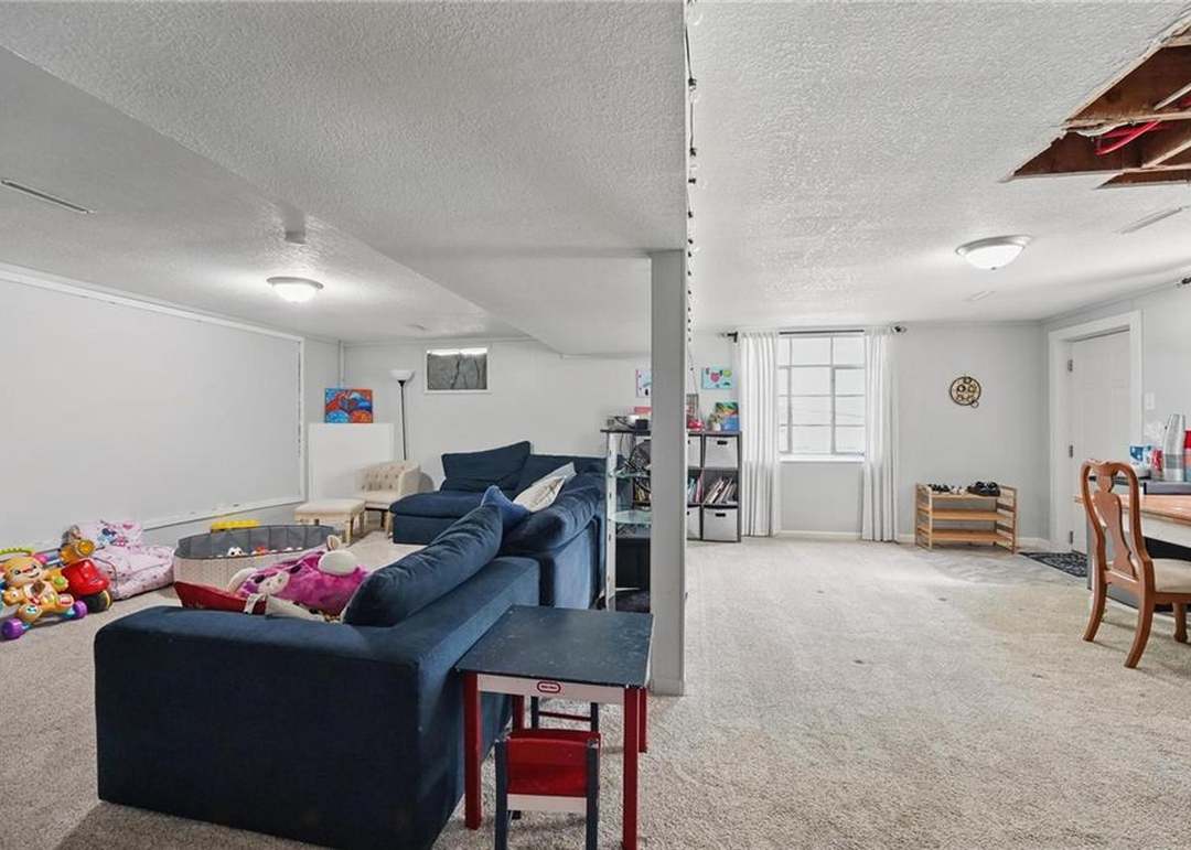 10621 E 32nd Street — photo 30