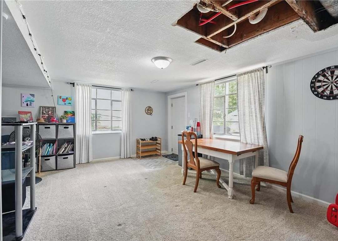 10621 E 32nd Street — photo 31