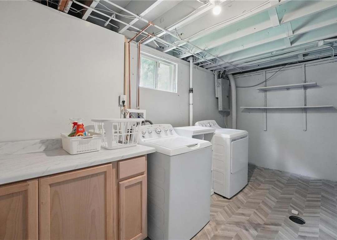 10621 E 32nd Street — photo 39