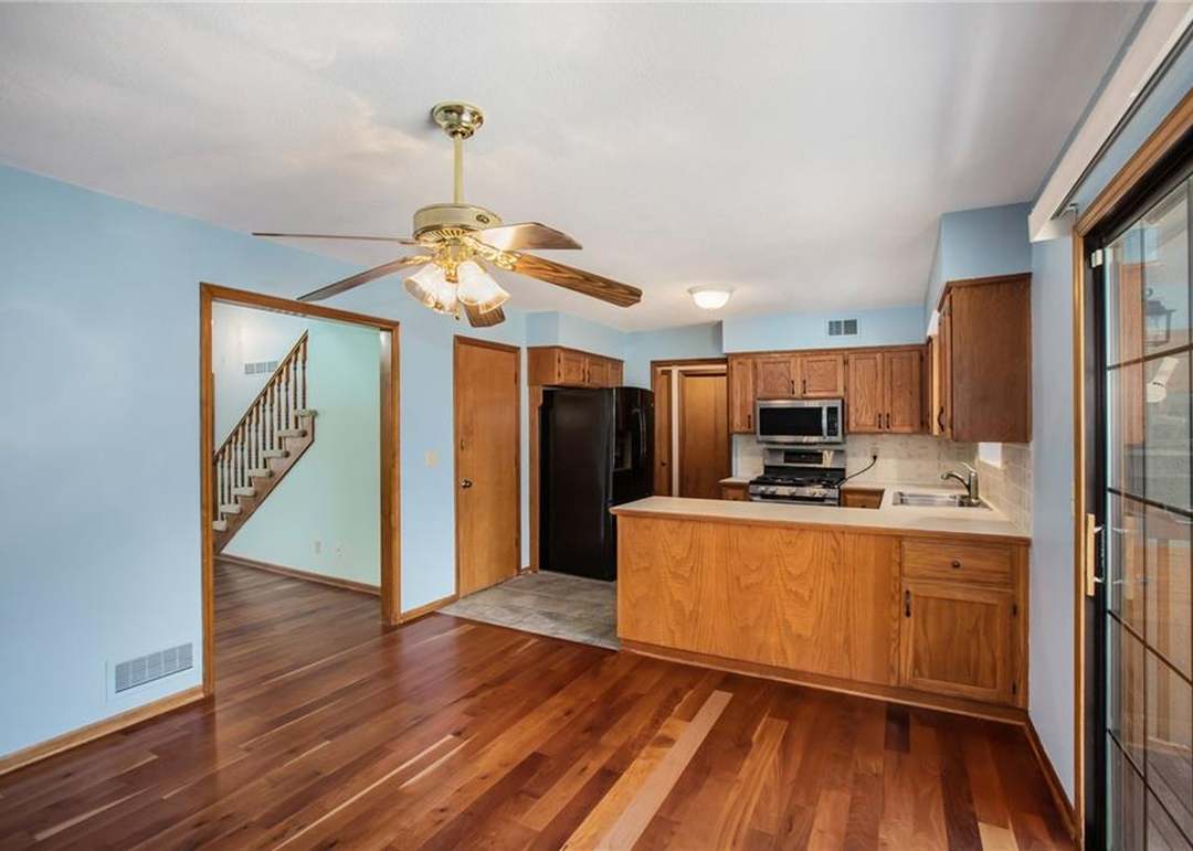 11637 W 113th Street — photo 4