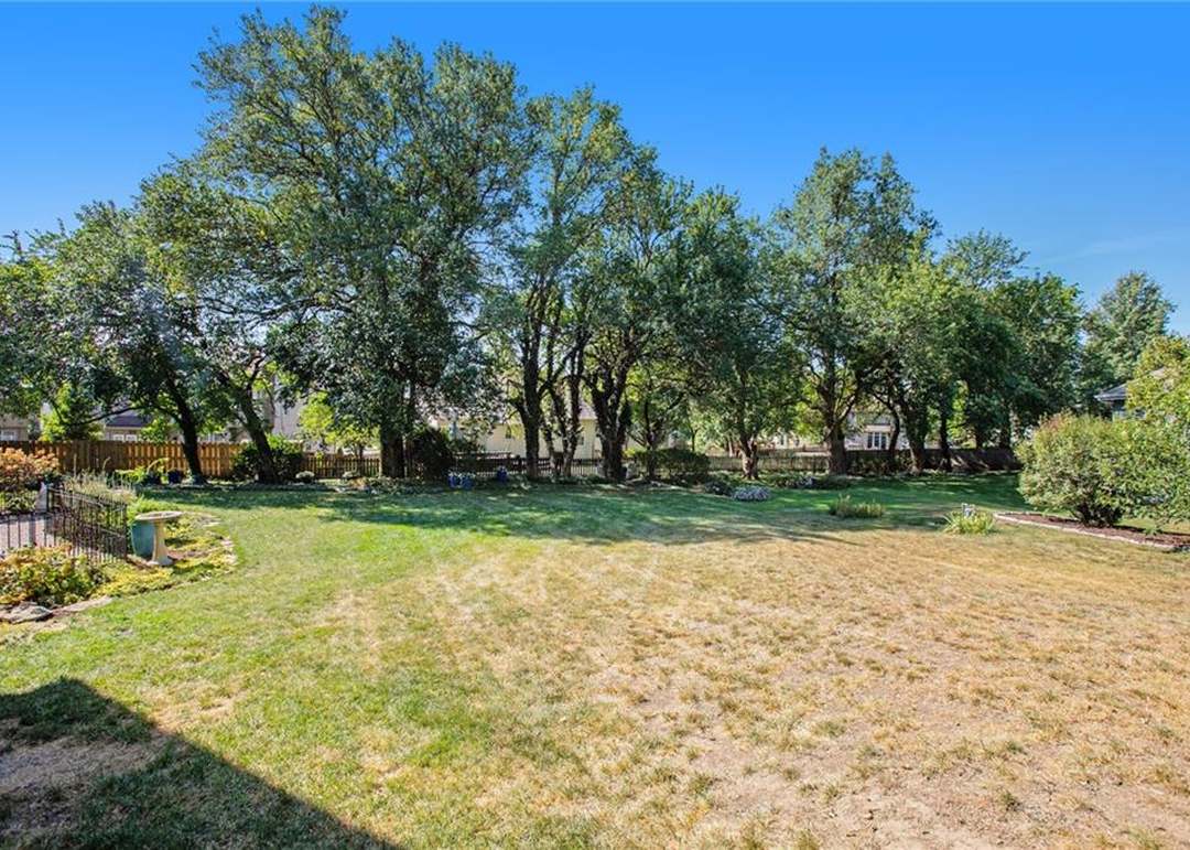11637 W 113th Street — photo 29