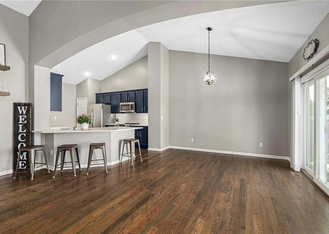 1868 W Cedar Street — photo 15