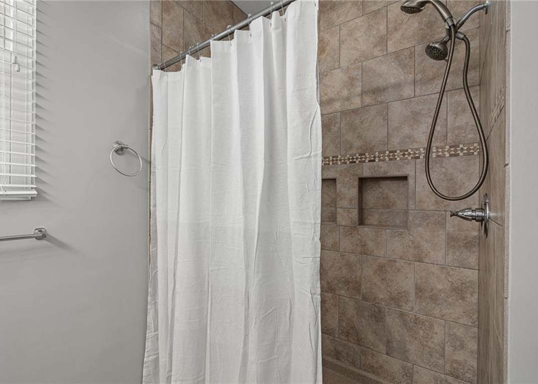 1868 W Cedar Street — photo 27