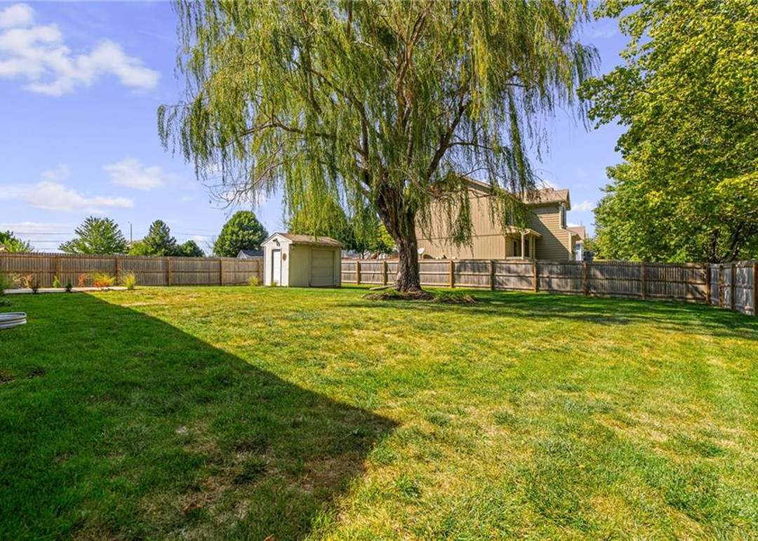 1868 W Cedar Street — photo 42