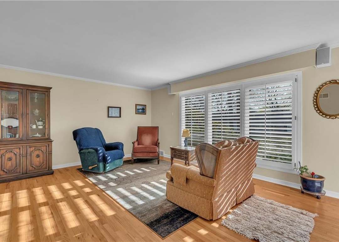 6444 MAPLE Drive — photo 6