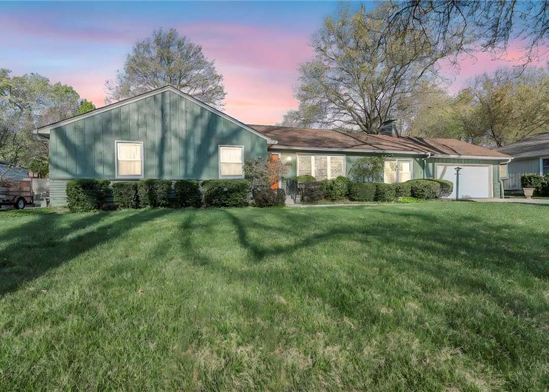 6444 MAPLE Drive — photo 10