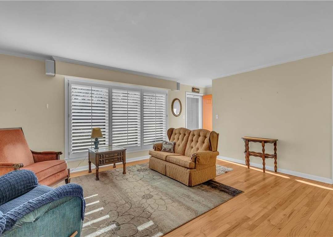 6444 MAPLE Drive — photo 11
