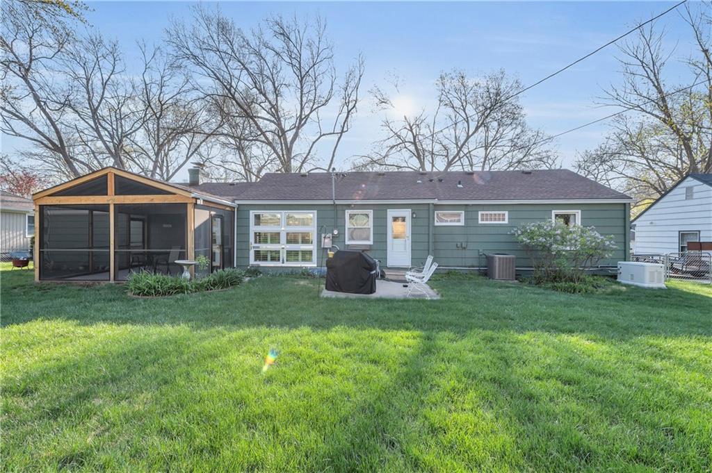 6444 MAPLE Drive — photo 39