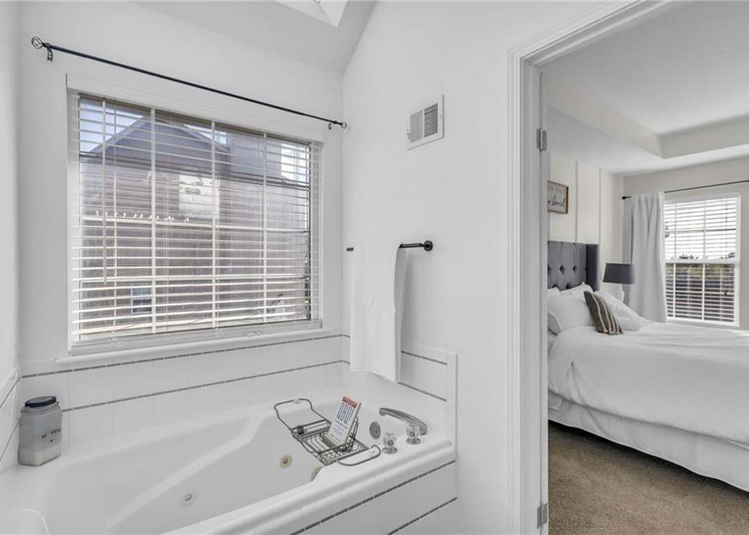5404 Holiday Drive — photo 20