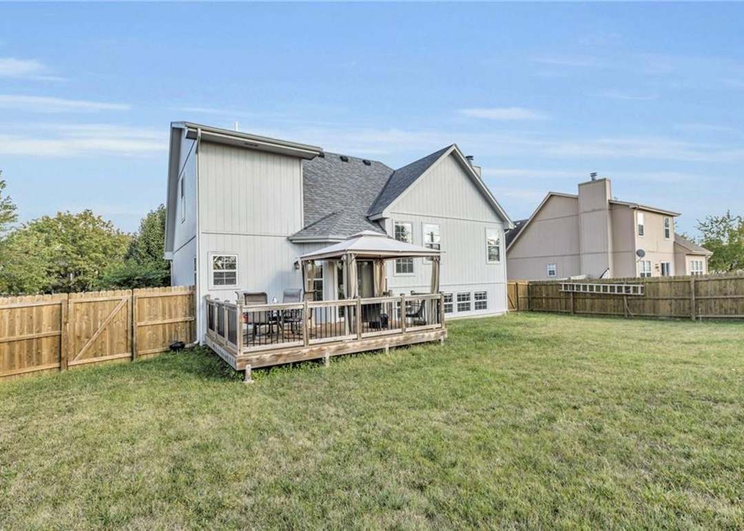 5404 Holiday Drive — photo 36