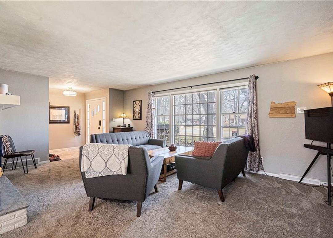 10005 Blue Ridge Boulevard — photo 11