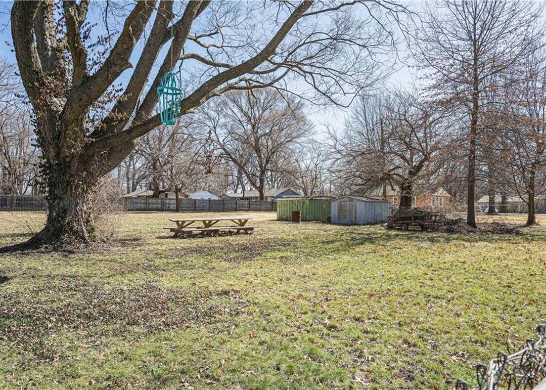 10005 Blue Ridge Boulevard — photo 31