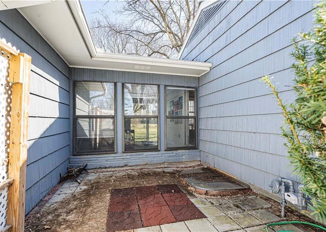 10005 Blue Ridge Boulevard — photo 32