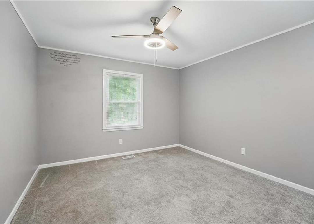2205 S Kenwood Street — photo 5