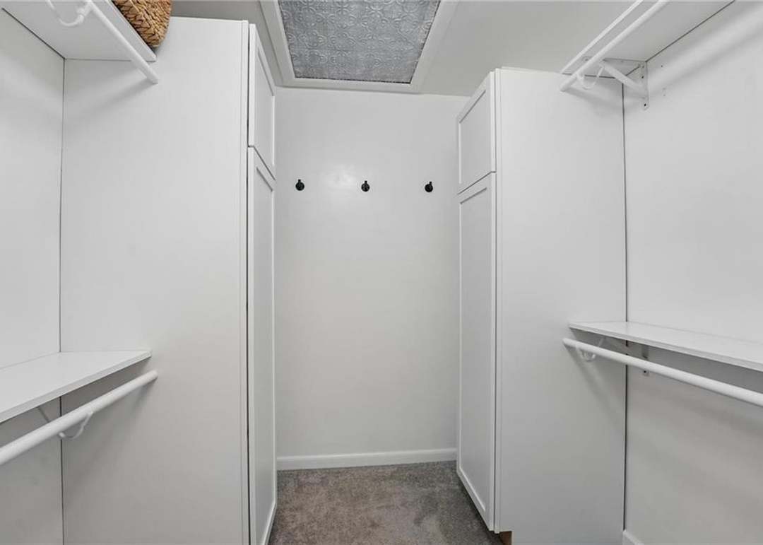 2205 S Kenwood Street — photo 28