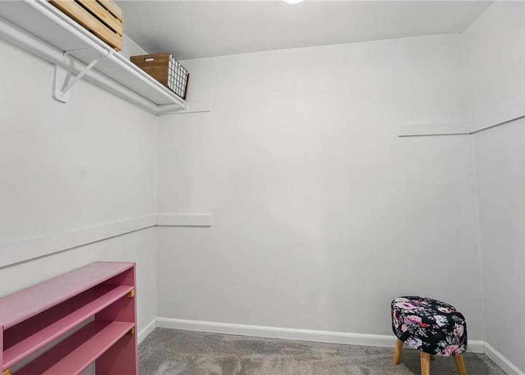 2205 S Kenwood Street — photo 31