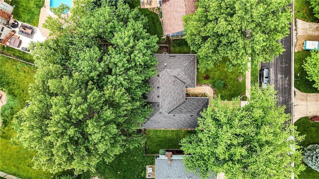 2205 S Kenwood Street — photo 52