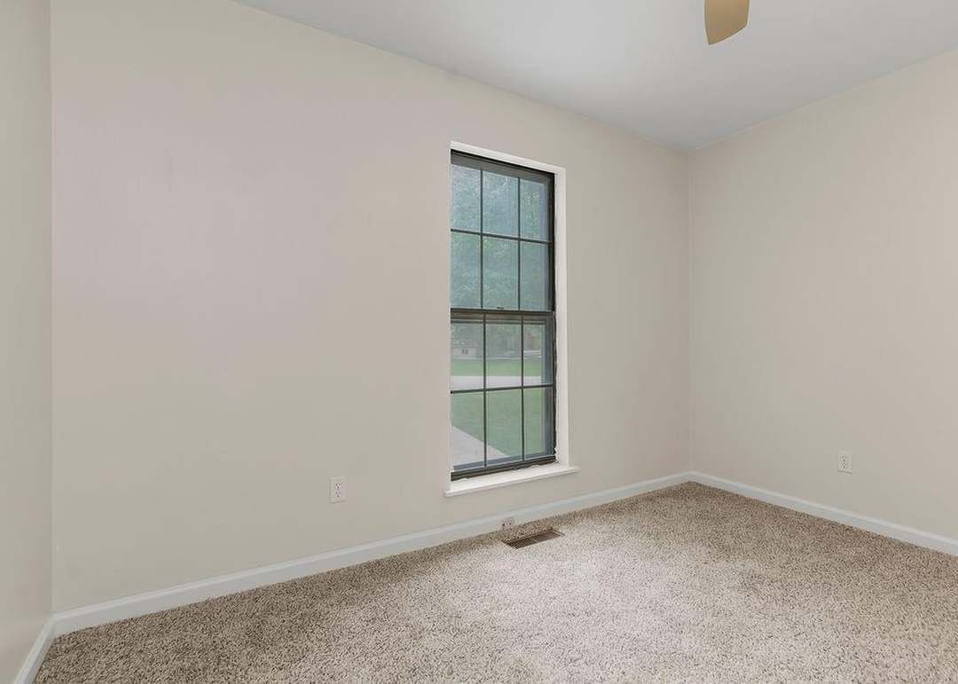 20806 W 63rd Terrace — photo 7