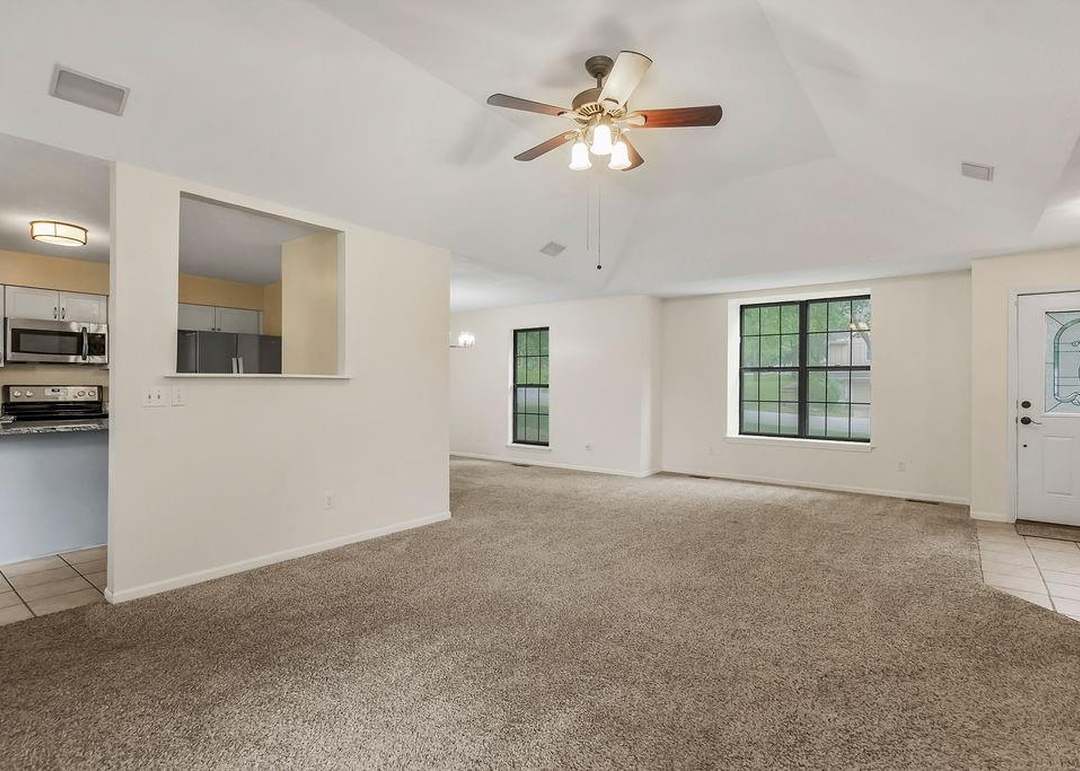 20806 W 63rd Terrace — photo 11