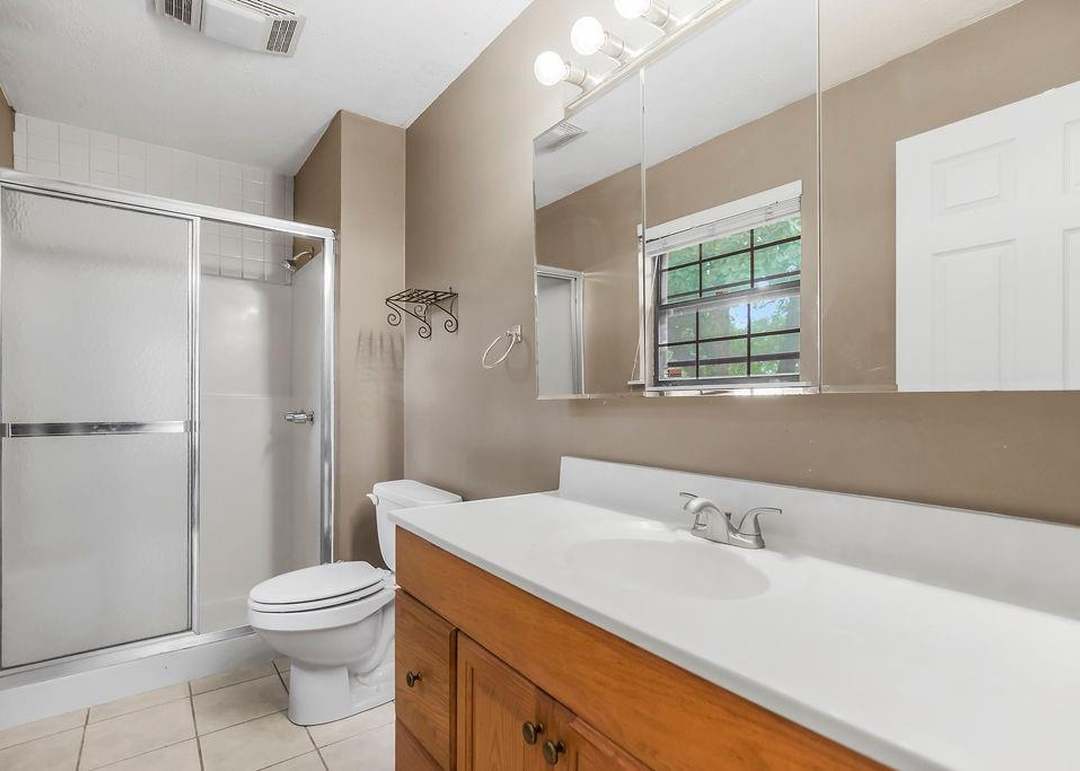 20806 W 63rd Terrace — photo 16
