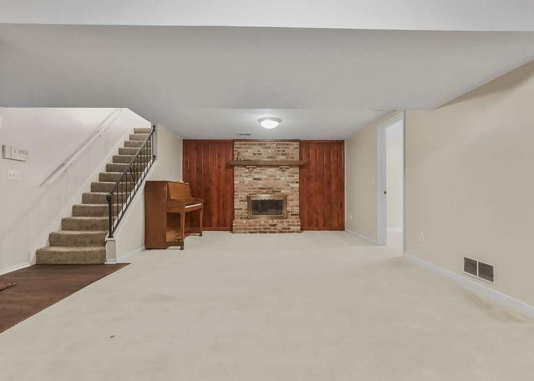 20806 W 63rd Terrace — photo 21