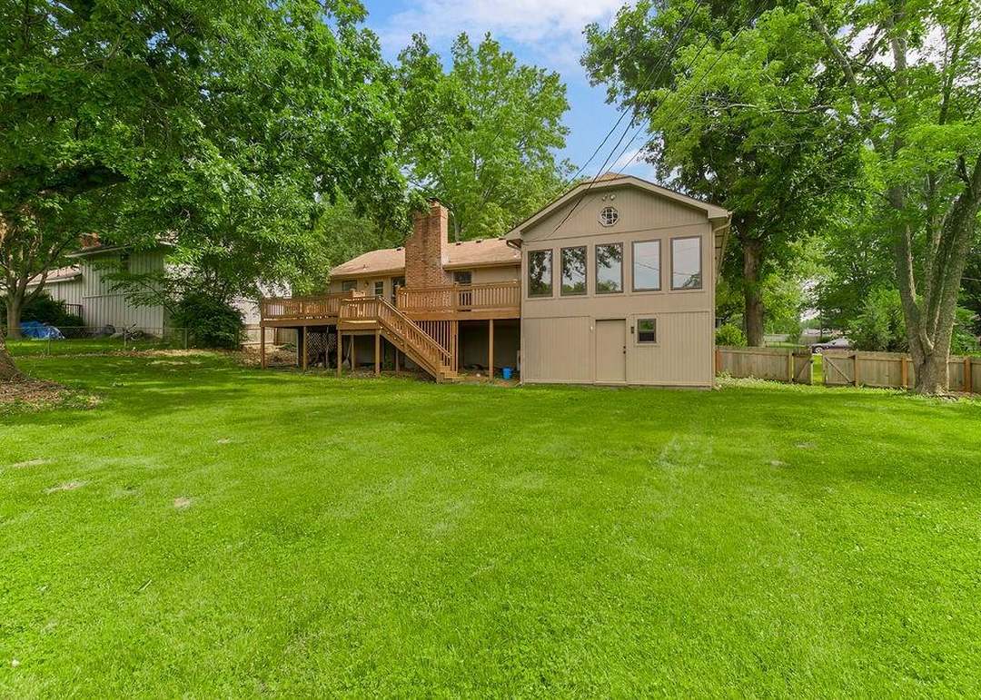 20806 W 63rd Terrace — photo 29