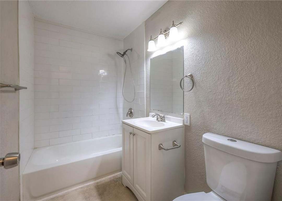 4908 Skiles Avenue — photo 5