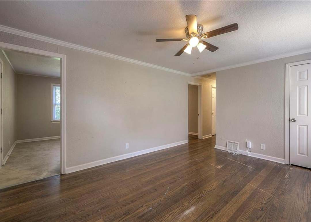 4908 Skiles Avenue — photo 6