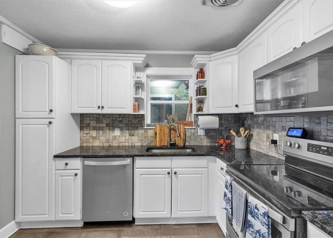 5506 Roe Boulevard — photo 4