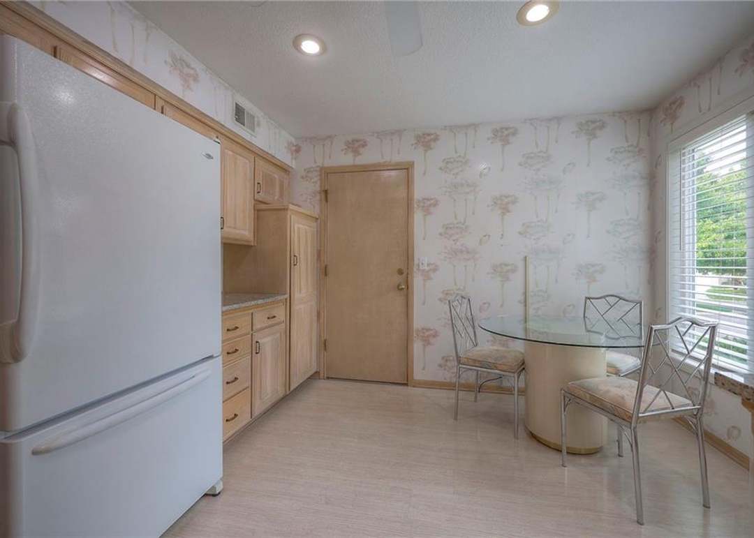 9505 W 122nd Street — photo 7