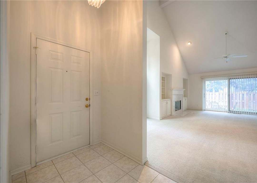 9505 W 122nd Street — photo 10