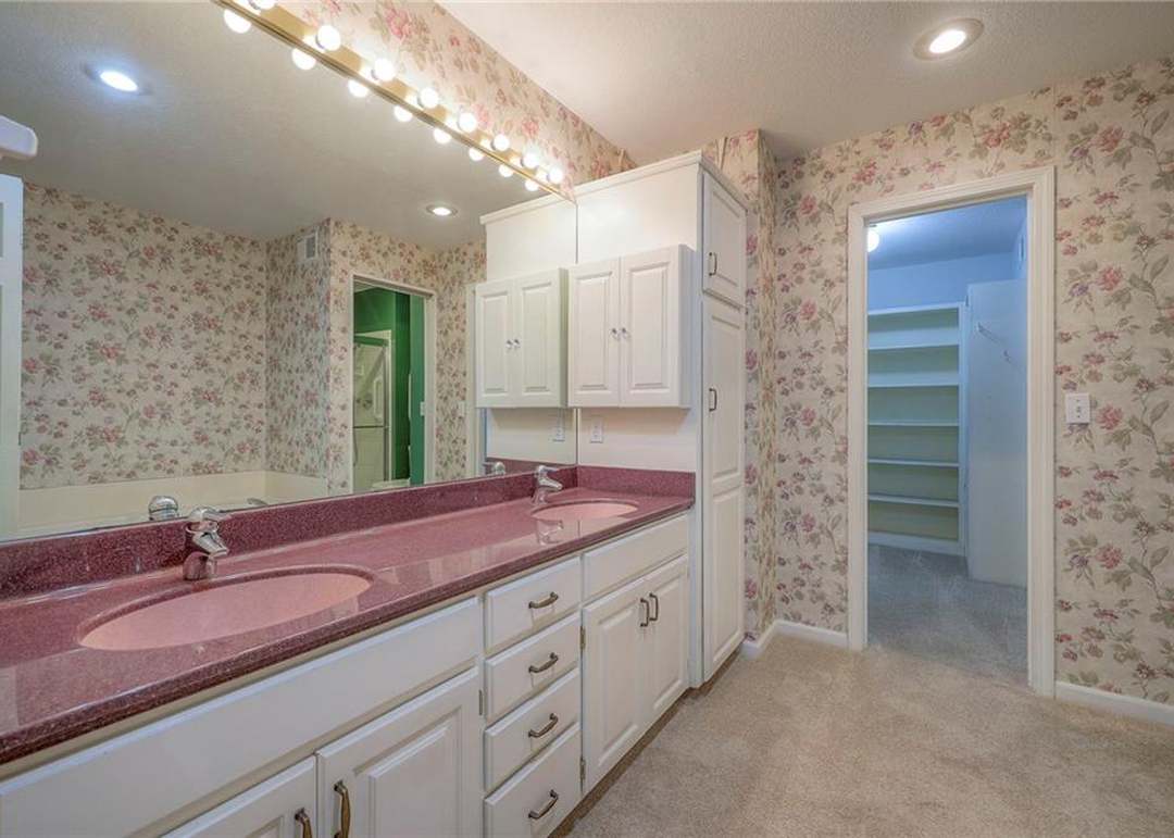 9505 W 122nd Street — photo 15