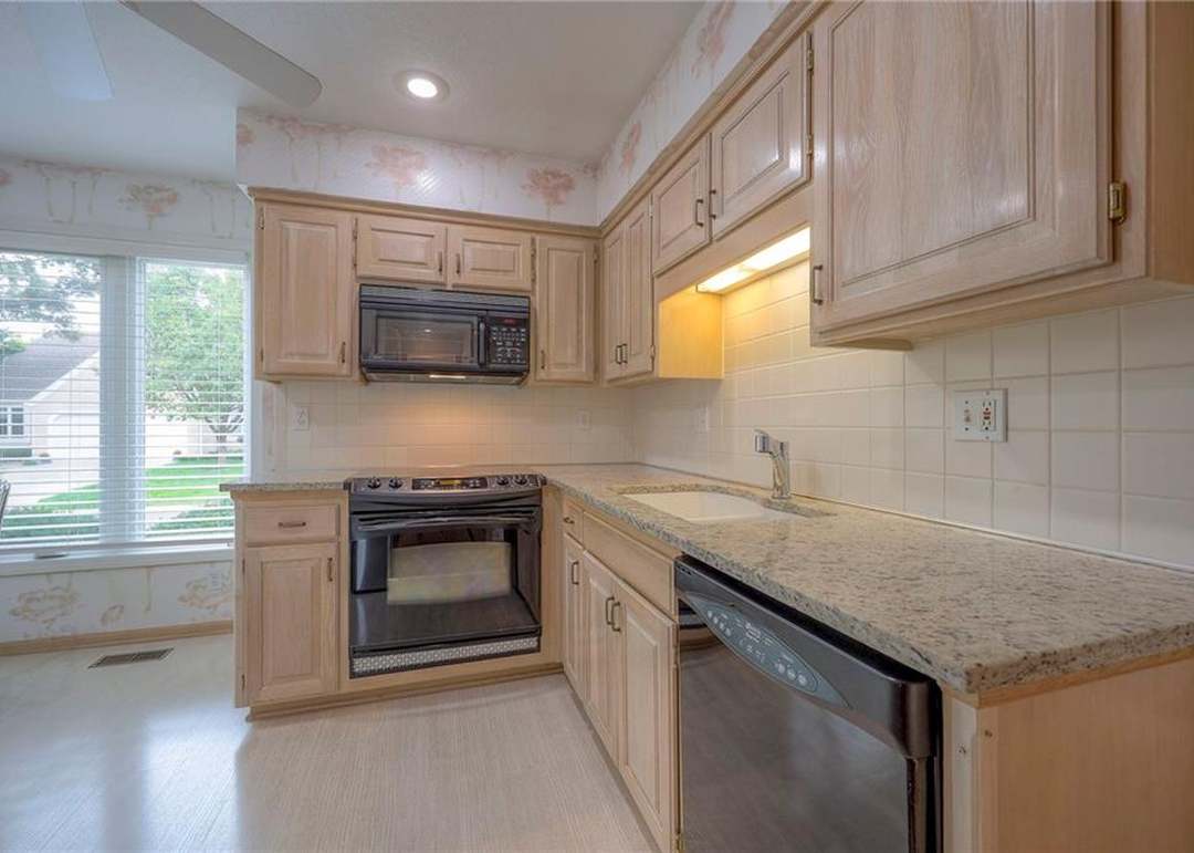 9505 W 122nd Street — photo 19