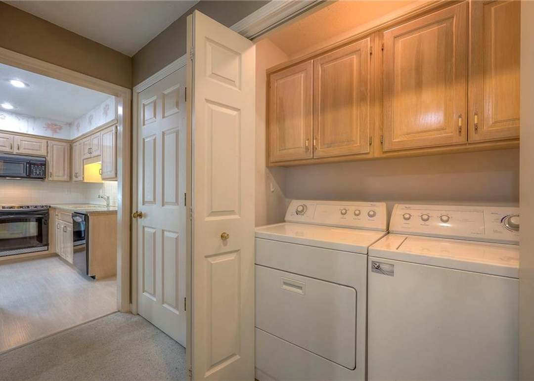 9505 W 122nd Street — photo 22