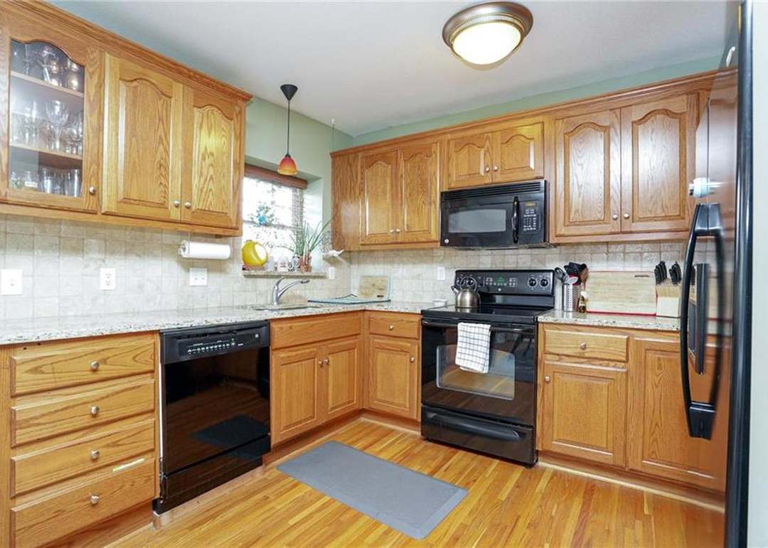 4328 WALNUT STREET — photo 12