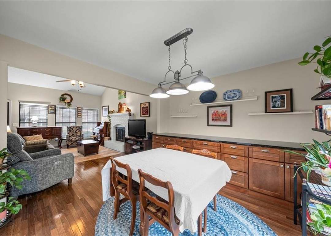 10142 W 86th Street — photo 11