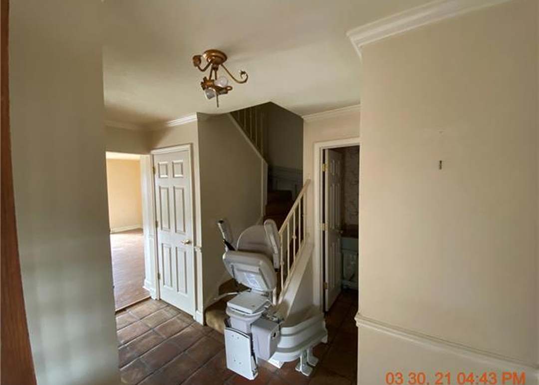 10238 Foster Street — photo 6