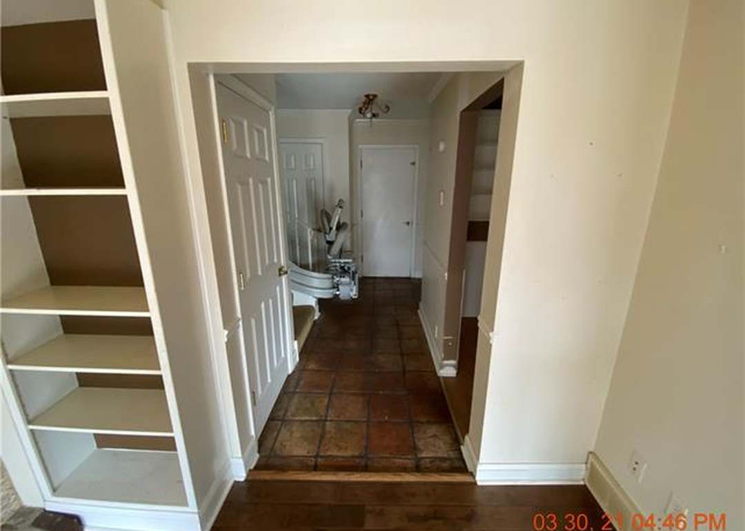 10238 Foster Street — photo 15