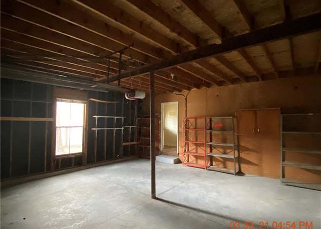 10238 Foster Street — photo 24