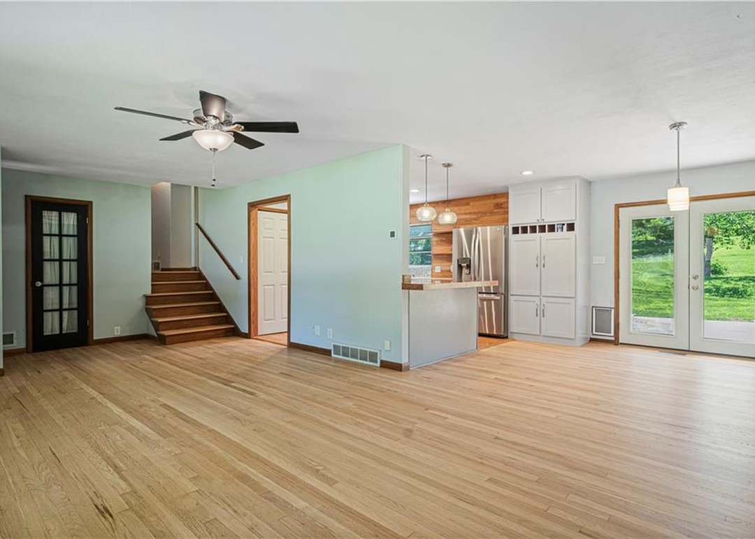 1611 NE 48TH Terrace — photo 12