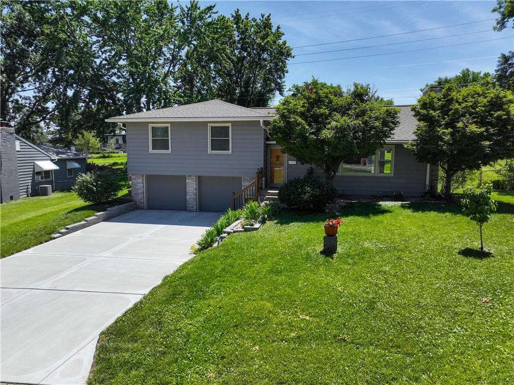1611 NE 48TH Terrace — photo 48