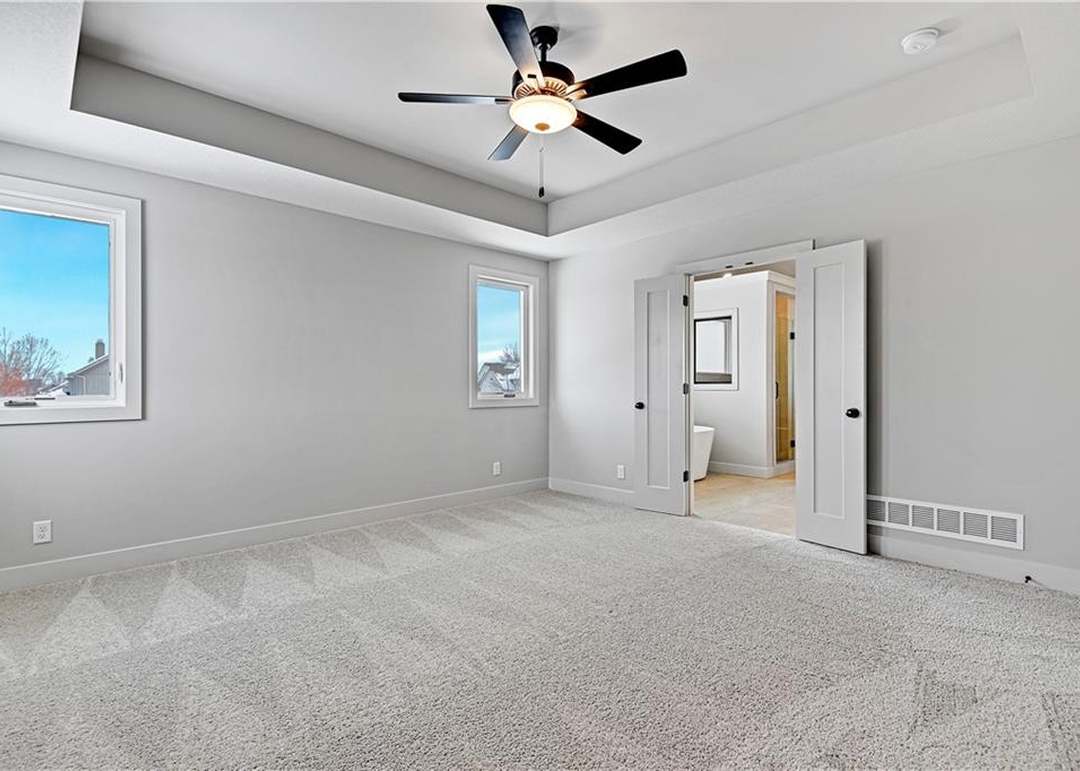 21904 W 100th Terrace — photo 7