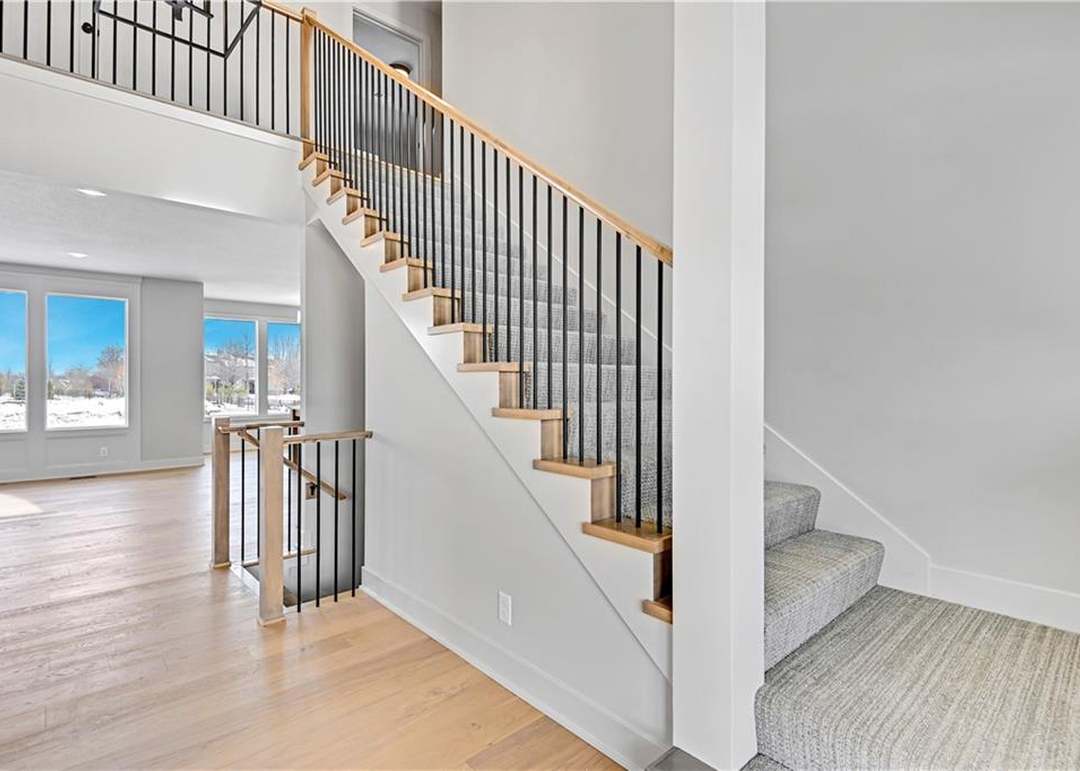 21904 W 100th Terrace — photo 9