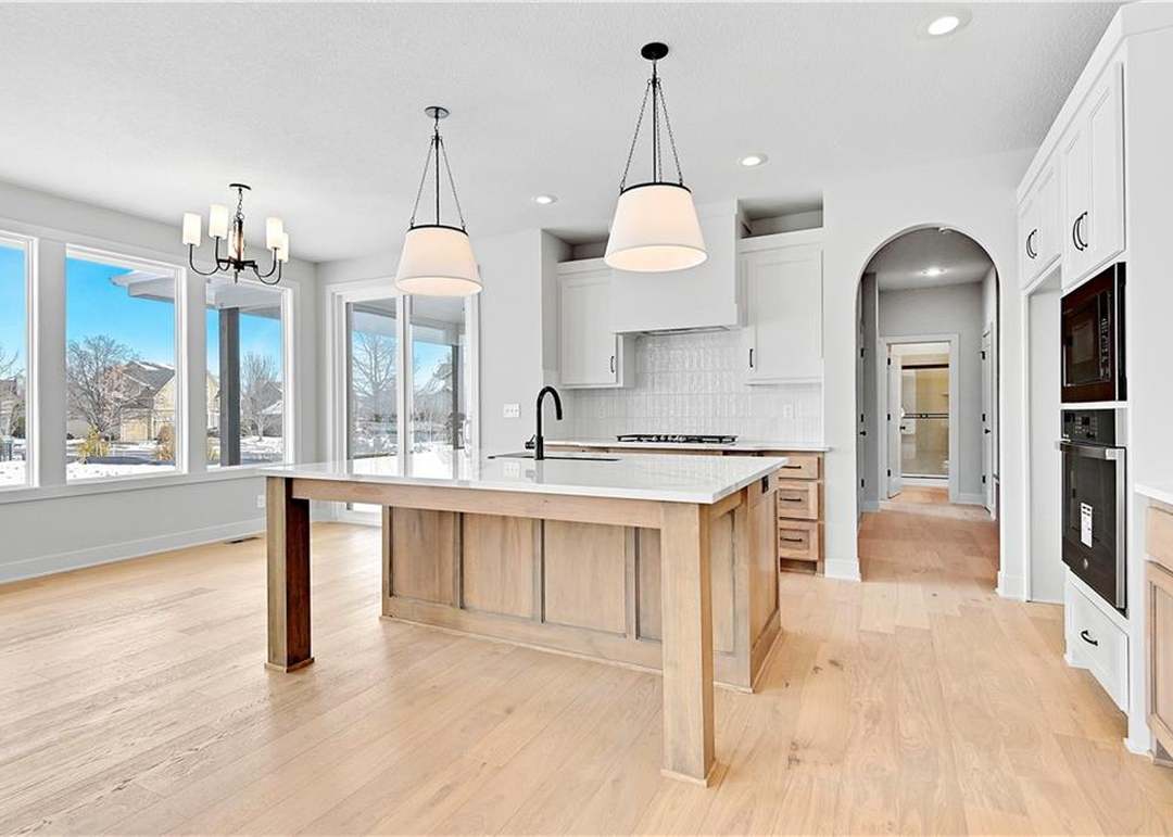 21904 W 100th Terrace — photo 14