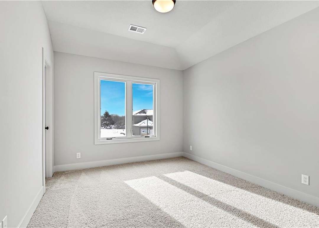 21904 W 100th Terrace — photo 34