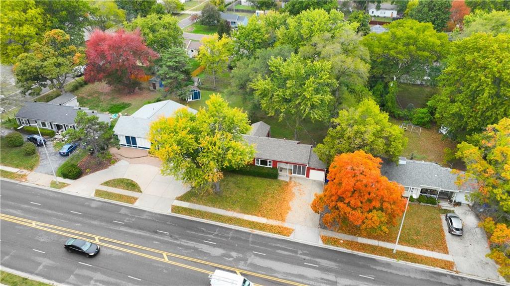 7308 W 75th Street — photo 30
